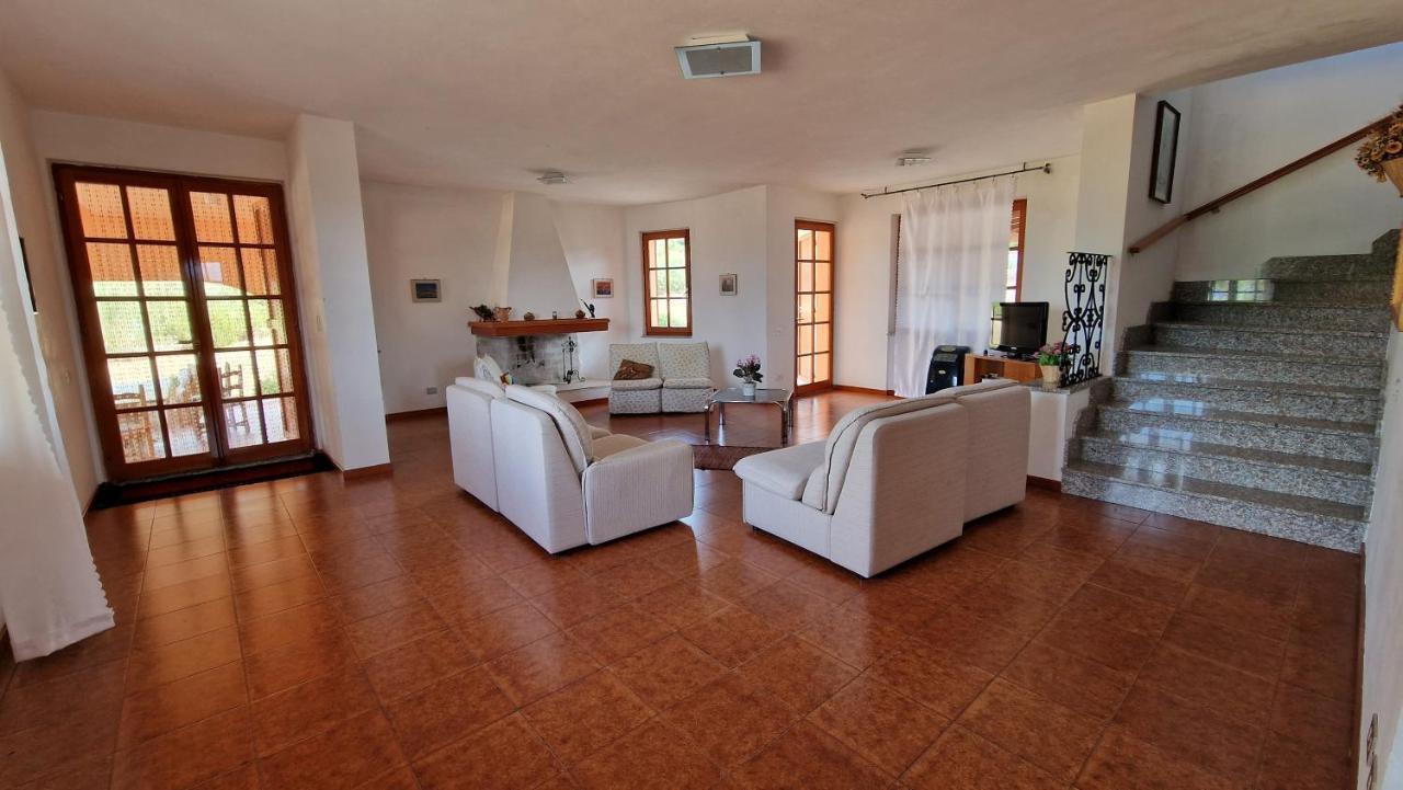 Villa Jolies Viddalba Exterior photo