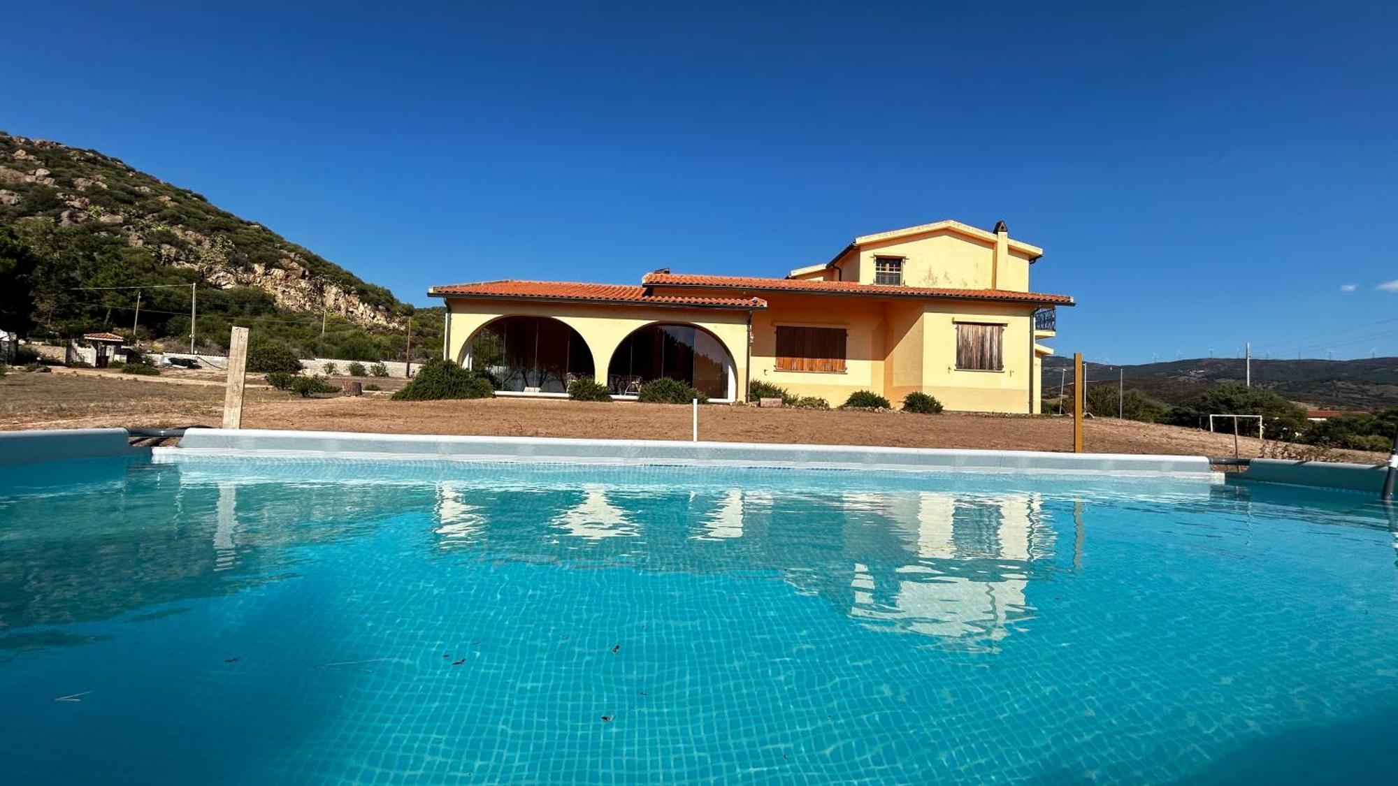 Villa Jolies Viddalba Exterior photo